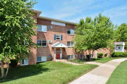 Boothwyn Court Apartments - Upper Chichester, PA 19061