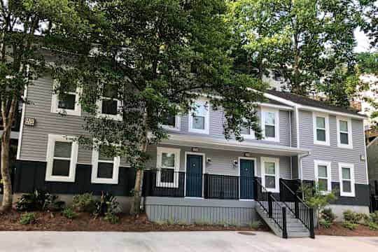 Forest Hills Racquet Club property