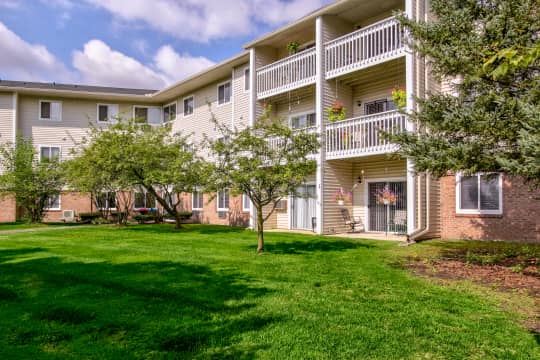 Muirwood Apartments - 35055 Muirwood Dr | Farmington Hills, MI ...