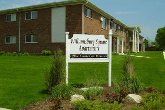 Williamsburg Square Apartments property