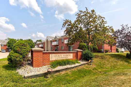 Parkside Apartments / Grace Manor Apartments property