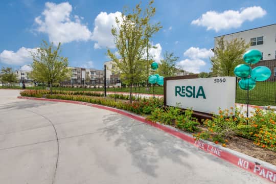 Resia Dallas West property
