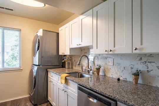 Ross Ridge Apartment Homes property