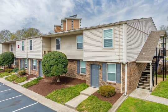 Dupont Avenue Apartments - Madison, TN 37115