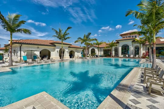 Lago Apartments - Naples, FL 34104