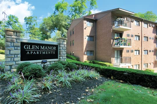 Glen Manor Apartments property