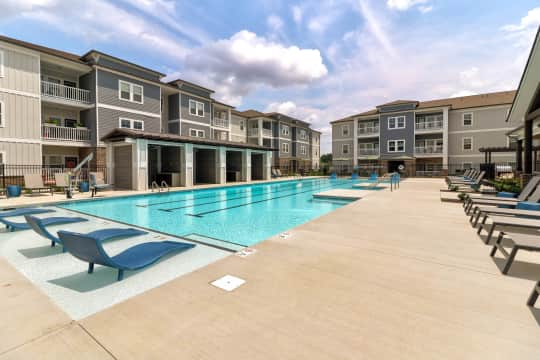 Big Oak Apartments - 3807 Middlebrook Pike | Knoxville, TN Apartments ...