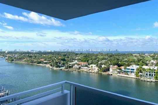 5700 Collins Ave #12H Apartments - Miami Beach, FL 33140