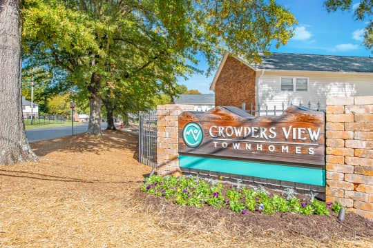 Crowders View Townhomes property