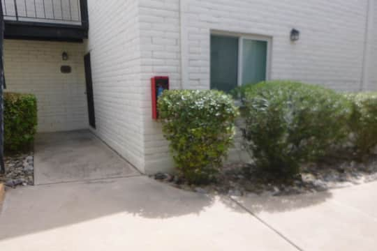 8450 E Old Spanish Trail Apartments - Tucson, AZ 85710