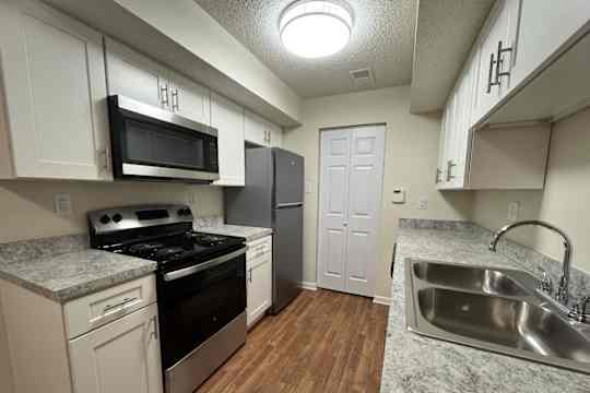 Monroeville Apartments at Belmont Ridge property