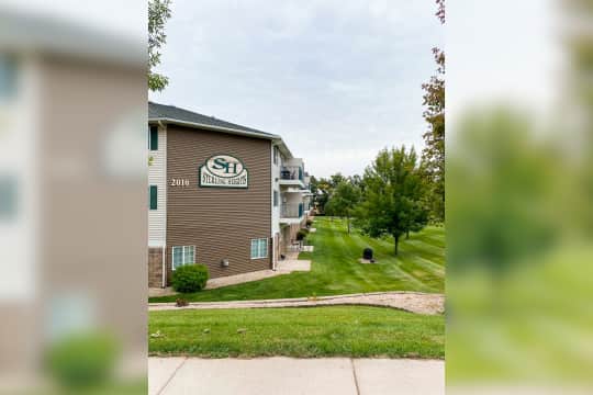 Sterling Heights Apartment Community property