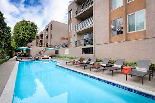 Burbank Garden Apartments property