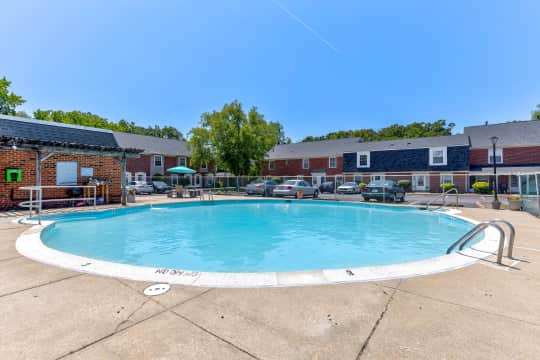 The Jamestown Apartments - 200 Yeardley Dr | Newport News, VA Townhomes ...