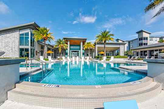 Club Cortile Apartments For Rent