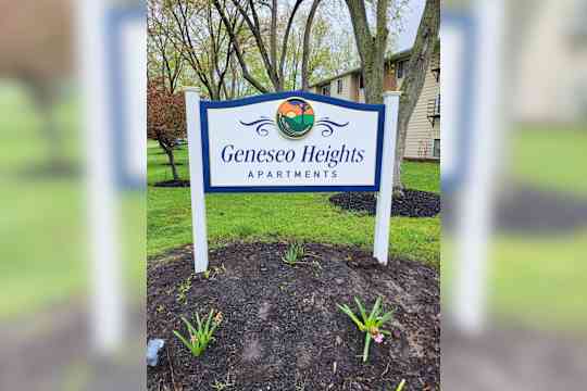 Geneseo Heights Apartments property