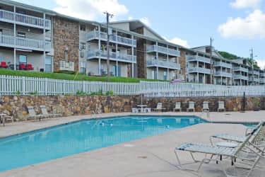 Pool - Carriage Hill Apartments - Knoxville, TN
