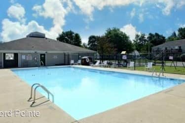 Pool - Bradford Pointe Apartments - Evansville, IN