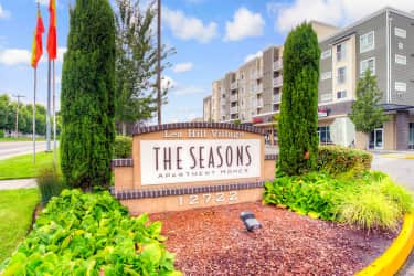 Community Signage - The Seasons At Lea Hill Village - Auburn, WA