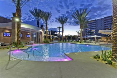 Pool - The Rays at Vegas Towers - Las Vegas, NV