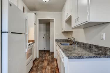 Kitchen - Solaris Apartments - Hayward, CA