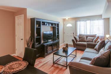 Living Room - Seaview Apartments - Staten Island, NY