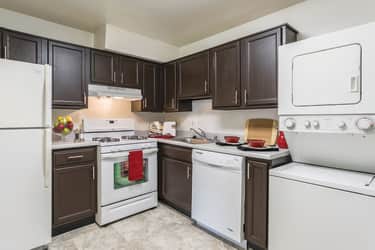 Kitchen - The Apartments at Bonnie Ridge - Baltimore, MD