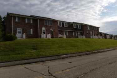 meadowbrook village apartments gardner ma 01440