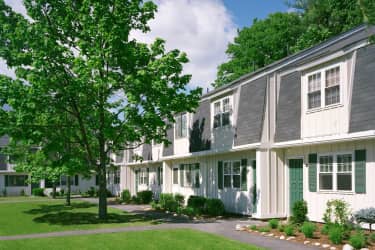 Building - Parke Place Townhomes - Seabrook, NH