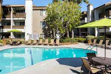 eaves warner center apartments woodland hills ca 91367