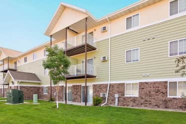 Building - Minot Place Apartments - Minot, ND