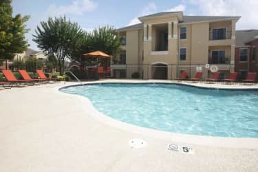 Pool - Legacy at Pleasant Grove - Texarkana, TX