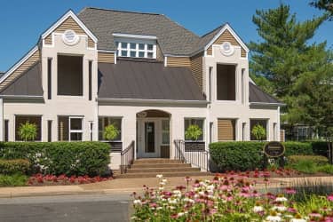 Building - Residences at Belmont - Fredericksburg, VA