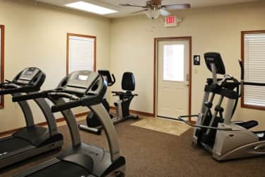 Fitness Weight Room - Republic Palms Apartments - Republic, MO