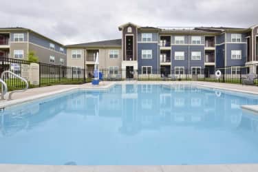 Pool - Villas at Colt Run - Houston, TX