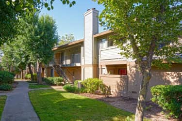 Building - Heritage Oaks Apartments - Carmichael, CA