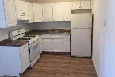 Kitchen - The Carriage House Apartments - Somers Point, NJ