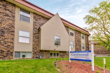 Building - Crestwood Apartments - Peoria, IL