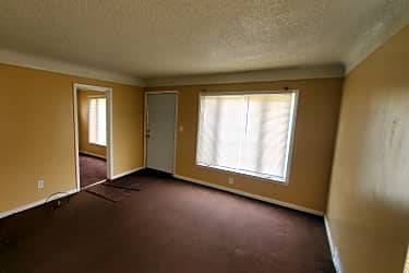 Living Room - 6547 Greenview - Detroit, MI