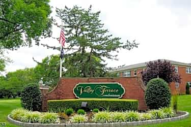 anthony wayne drive apartments price