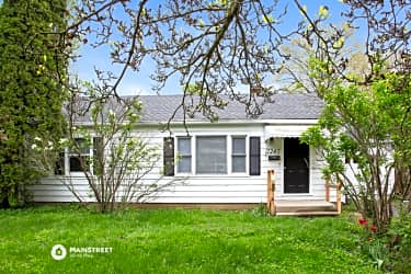 2247 Pamela Dr - Indianapolis, IN