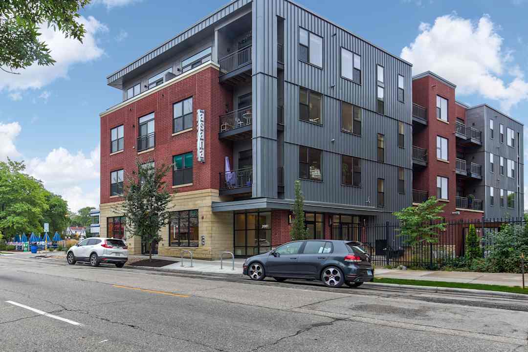 Asana 2081 Atwood Ave Madison Wi Apartments For Rent Rent Com