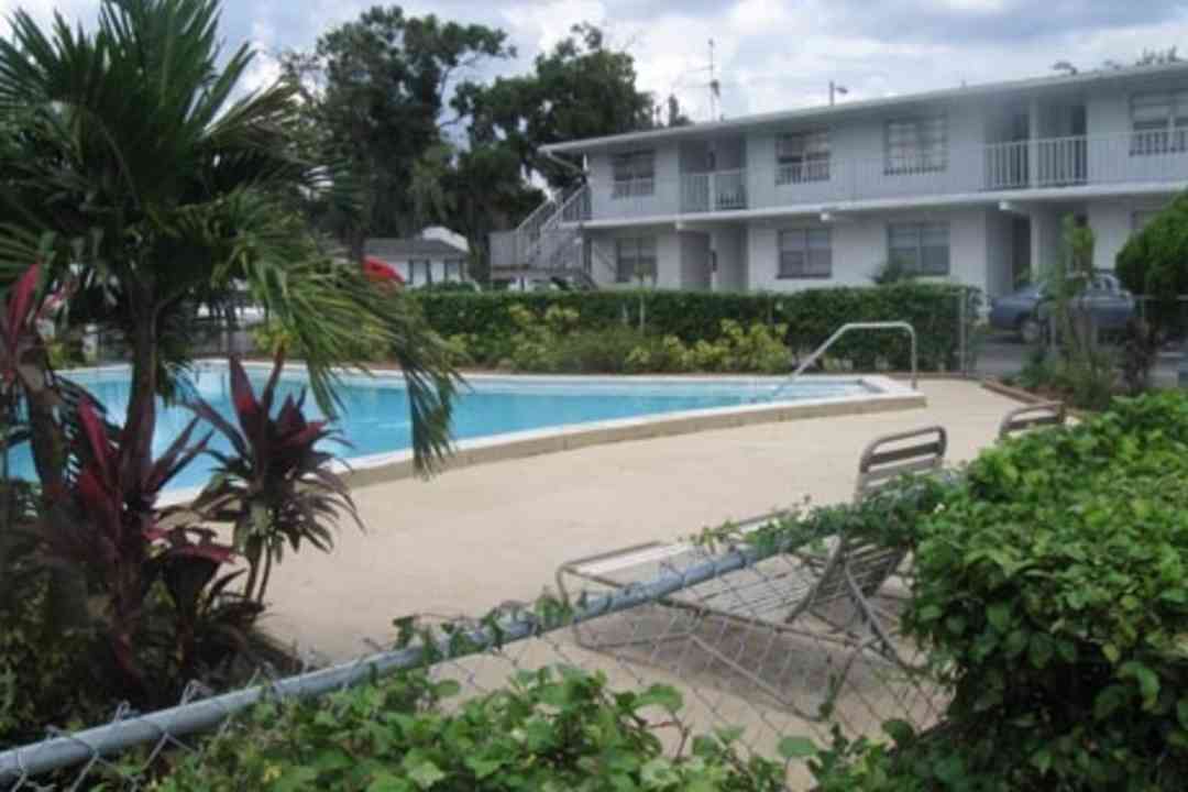 andover club apartments tampa fl 33617