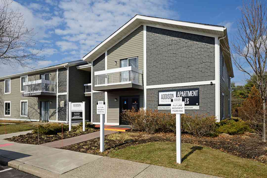 Addison At Princeton Meadows 2821 Pheasant Hollow Dr Plainsboro Nj Apartments For Rent Rent Com