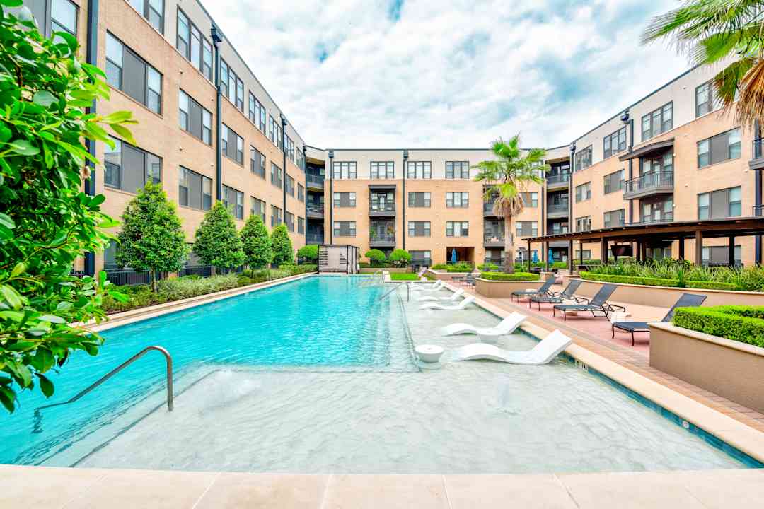 the pearl apartments houston