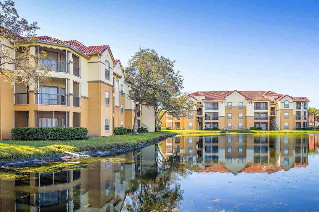 vista gardens apartments tampa fl