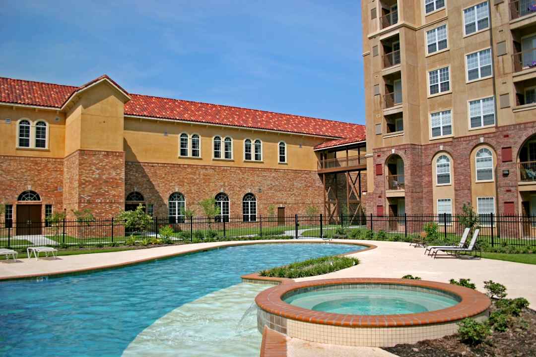 Southgate Towers 4005 Nicholson Dr Baton Rouge La Apartments For Rent Rent Com