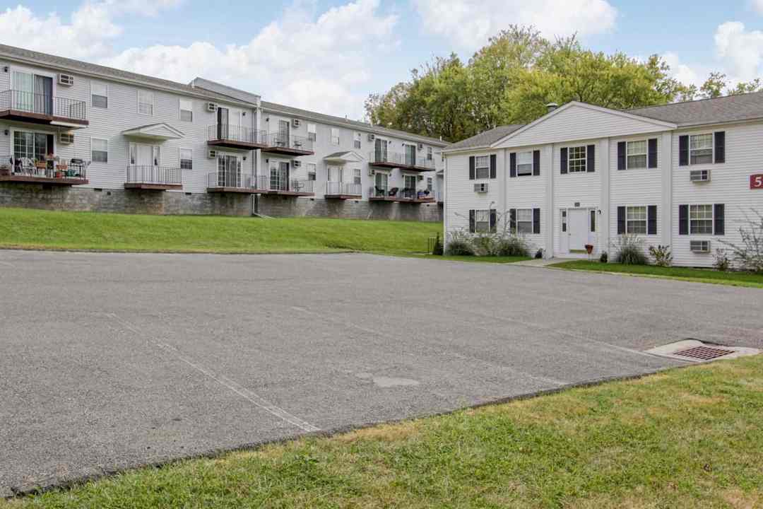 orchard hills apartment homes 357 w oreilly st kingston ny apartments for rent rent com