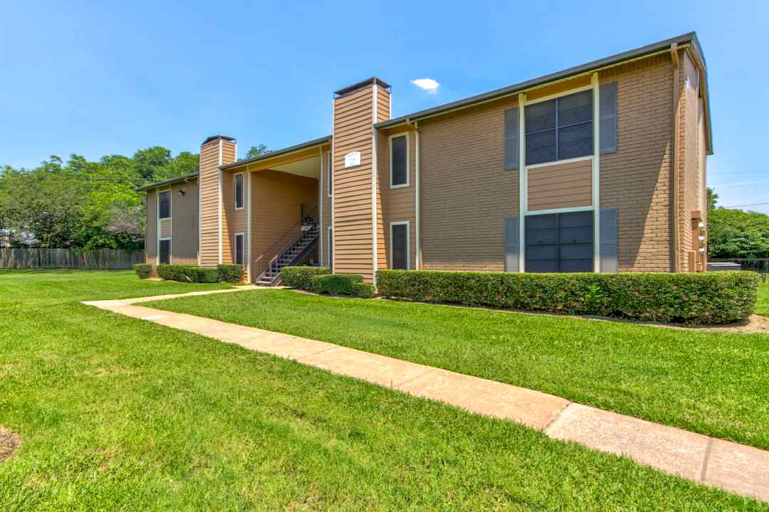 Riata Park Apartments North Richland Hills, TX 76180