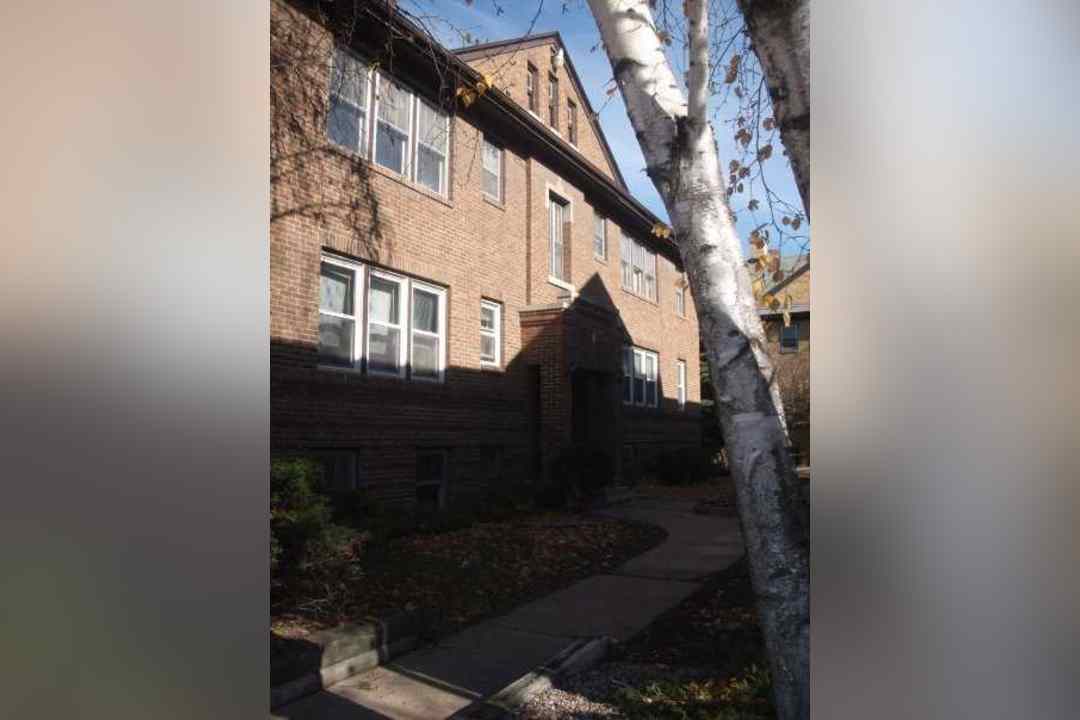 randall park apartments